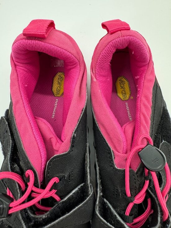 Vibram FiveFingers Black Athletic Shoes for Women for sale  Vibram FiveFingers Womens V-Run Barefoot Shoes EU41 US9-9.5 Black & Pink Minimal